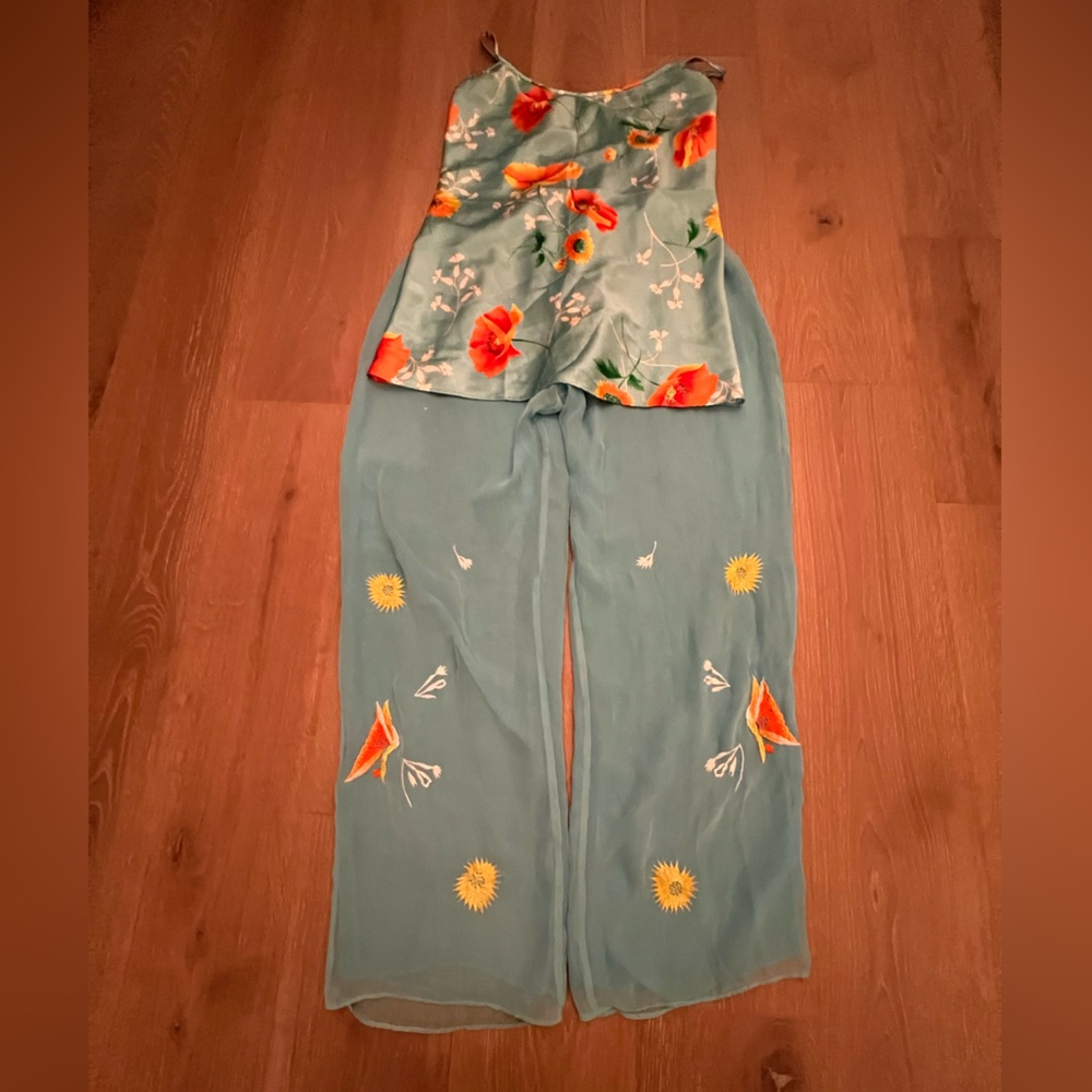 Vintage Victoria Secret Women’s Resort Wear Pajamas size Medium